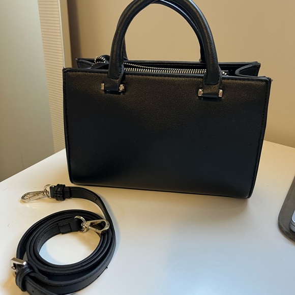 Guess small crossbody - Picture 6 of 11